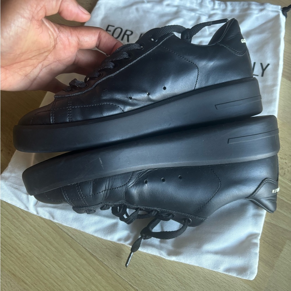 Golden Goose Black Leather Sneakers with Star - Picture 9 of 12
